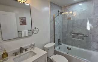 GORGEOUS BRAND new home (ADU) 1bedroom 1bathroom in single-family neighborhood.