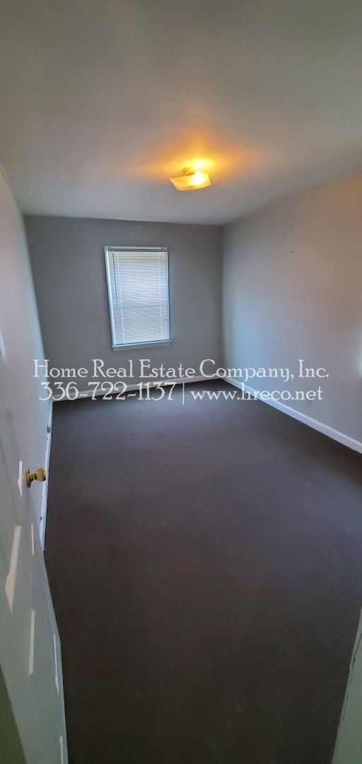 Cambridge Apartments | 2336 N. Cherry Street Apt B