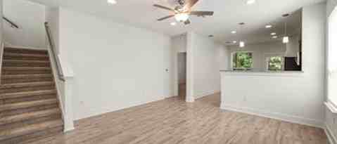 1701 Roseburg Drive