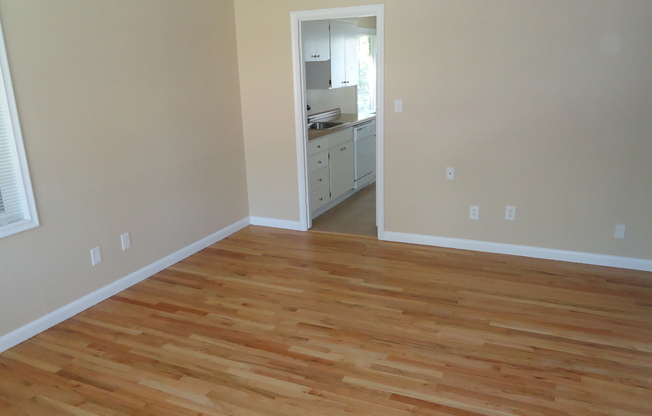 3930-3950 SE Francis