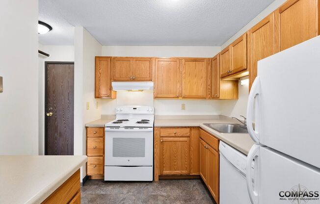 1 bed, 1 bath, 709 sqft, $1,045, Unit 2215-325