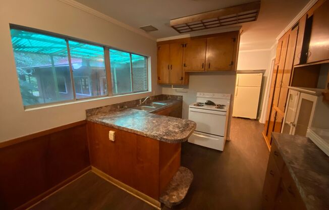 218 South Edgewood