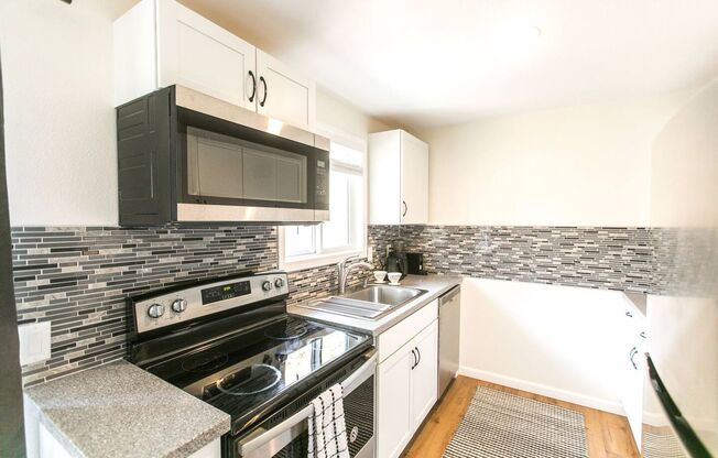 Railroad Duplex - 0000-RAIL-00