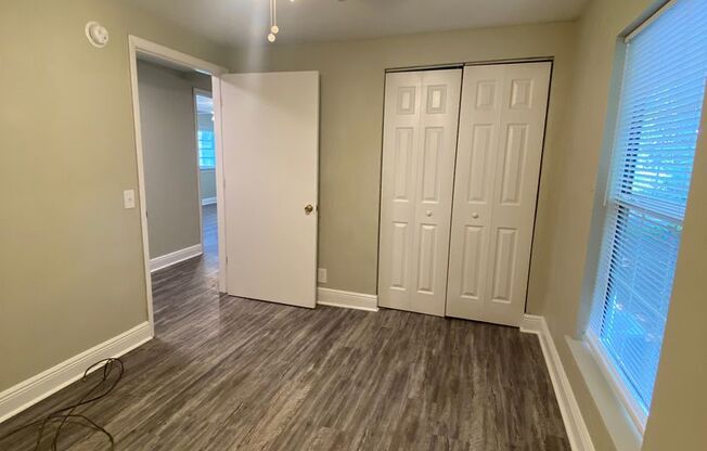 3 beds, 1 bath, $1,495