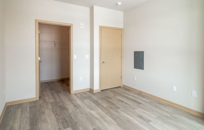 1 bed, 1 bath, 676 sqft, $1,575, Unit 412
