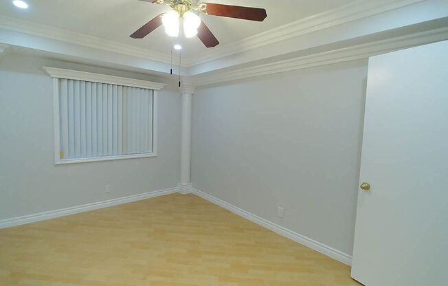 2 beds, 2 baths, 910 sqft, $2,950, Unit 215