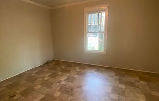 3 beds, 1 bath, $975