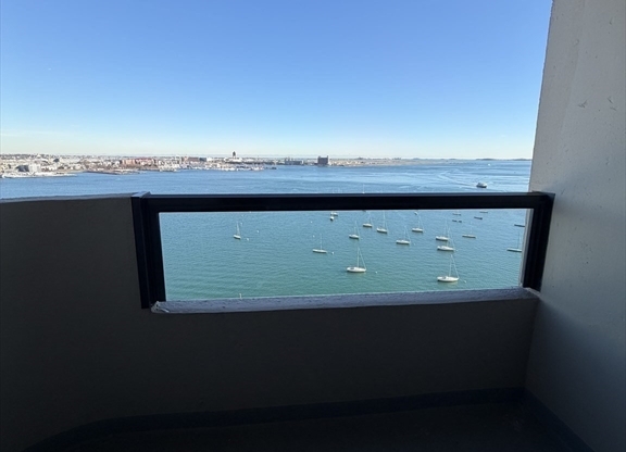 1 bed, 1.5 baths, 1,380 sqft, $6,695, Unit 17B