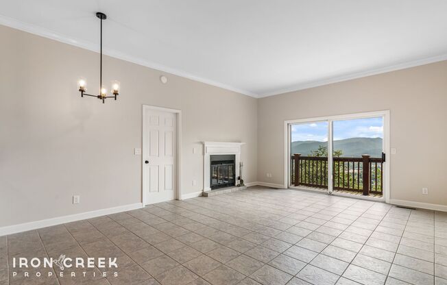 Two-bedroom Condo with Mountain Views near Downtown Asheville