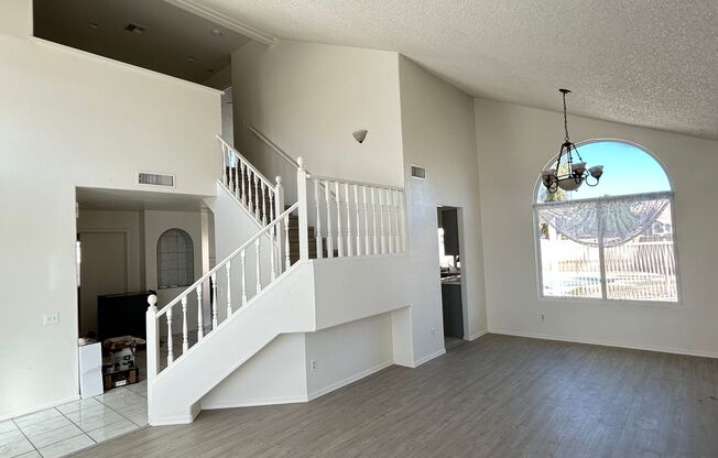 MUST SEE HOME IN AVONDALE WITH POOL!