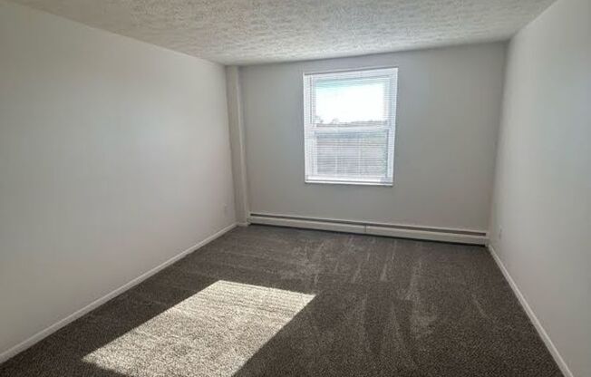 1 bed, 1 bath, 720 sqft, $1,175, Unit 809