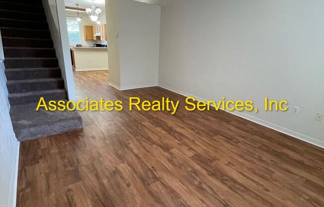 JUST REDUCED! Close to Campus!! 2Br/2.5Ba-  2 Weeks FREE RENT!