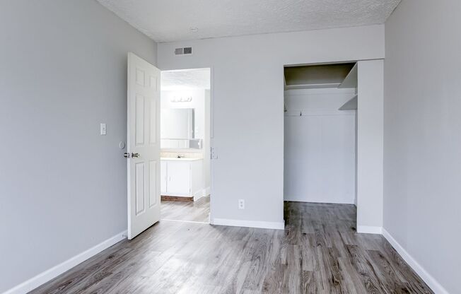 2 beds, 1 bath, 707 sqft, $825, Unit 1218 #3