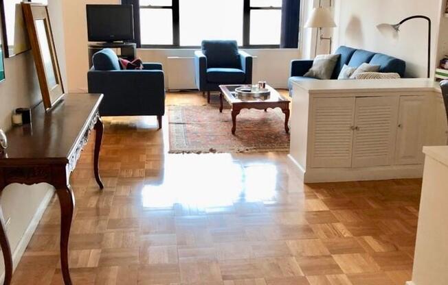 1 bed, 1.5 baths, 900 sqft, $6,000, Unit 31B