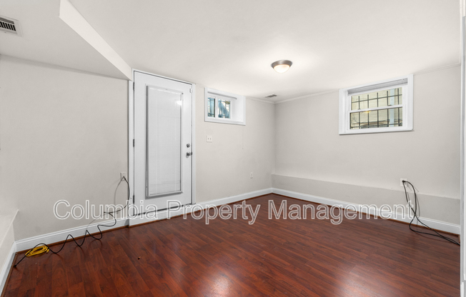 1 bed, 1 bath, 878 sqft, $2,795