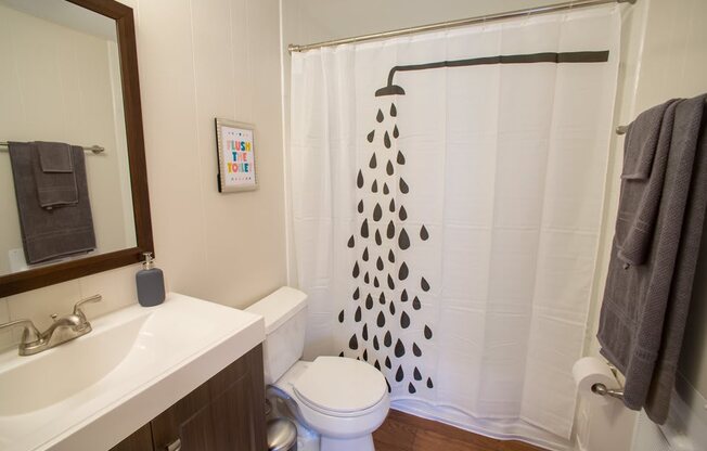 Highland Terrace III Building Bathroom