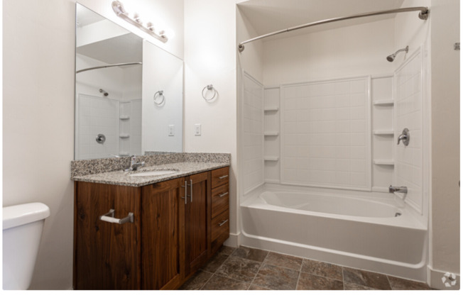 2 beds, 2 baths, 1,004 sqft, $1,550, Unit 339