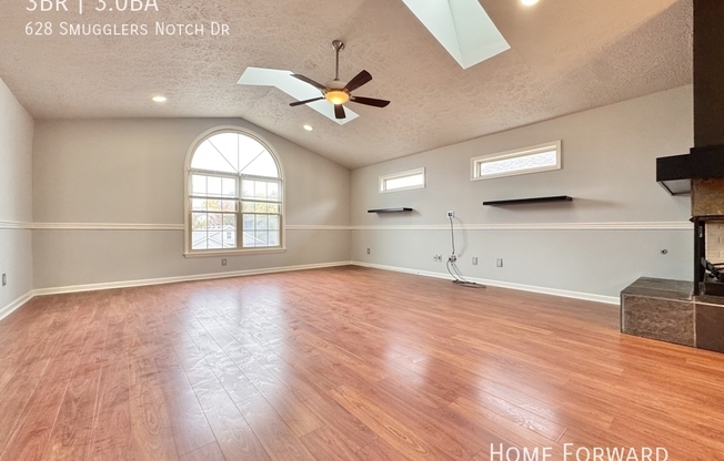 628 SMUGGLERS NOTCH DR