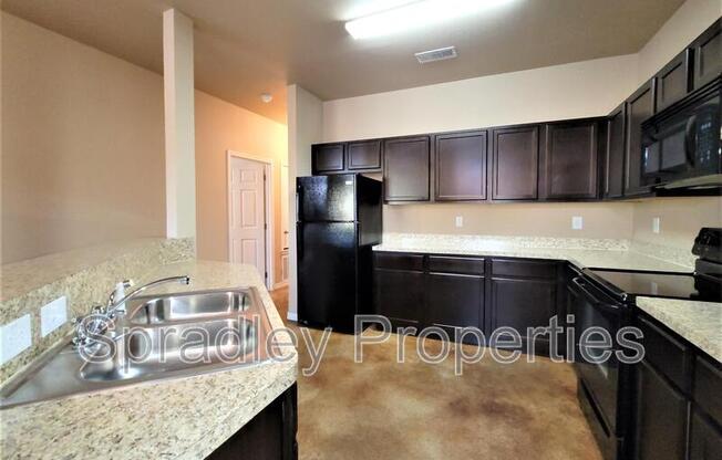 3 beds, 2 baths, 1,350 sqft, $1,495