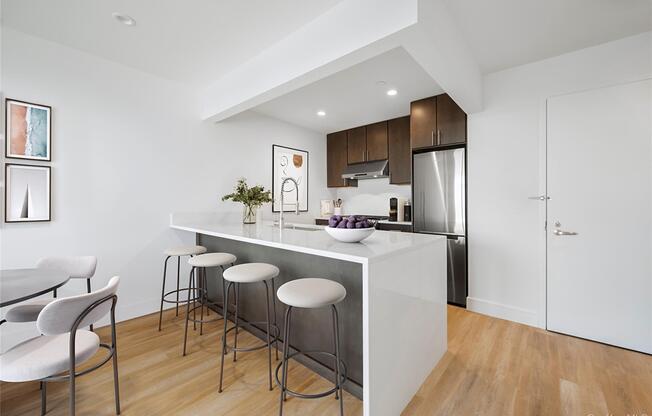 2815 35 ST