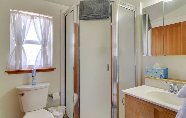 Studio, 1 bath, $1,695