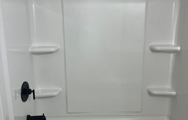 2 beds, 2 baths, $1,700