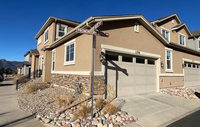 2 Master Suite Townhome Available Near Voyager Pkwy & Ridgeline Dr!