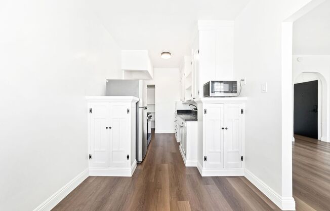 Studio, 1 bath, 510 sqft, $1,825, Unit 404