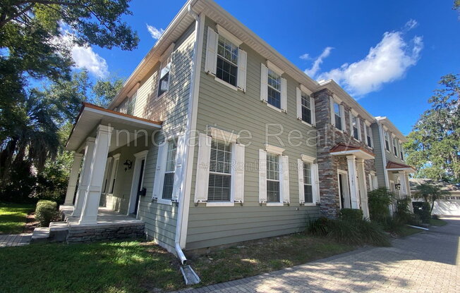 1381 ORCHID AVE