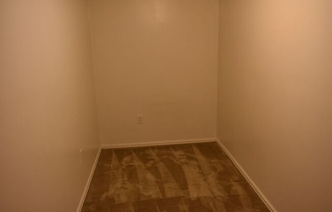 Studio, 1 bath, $1,175