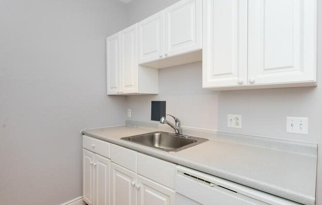 2 beds, 2 baths, 1,013 sqft, $4,500, Unit 105