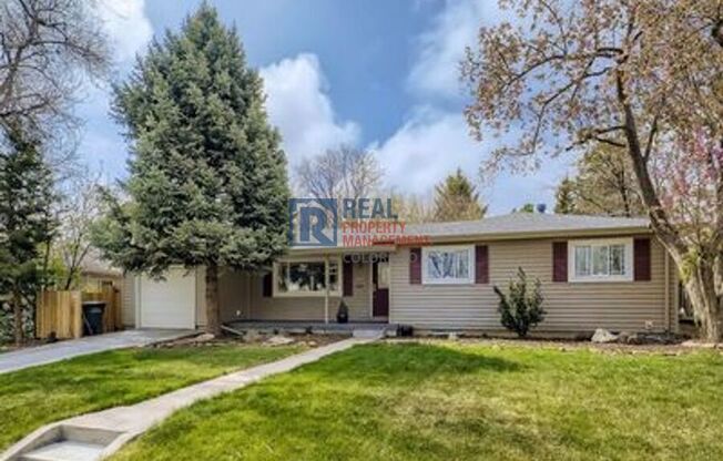 4660 E WYOMING PL