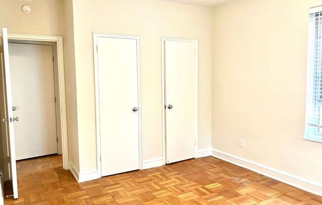 1 bed, 1 bath, 704 sqft, $2,275, Unit 105