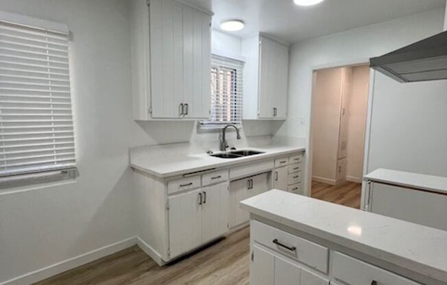 1 bed, 1 bath, 775 sqft, $1,925