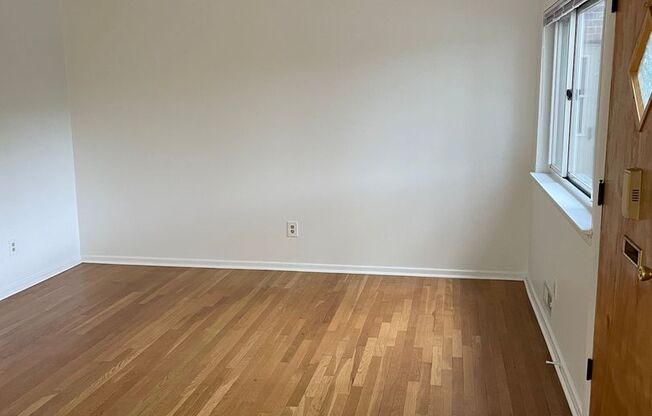 1 bed, 1 bath, 674 sqft, $1,970, Unit 86 A1