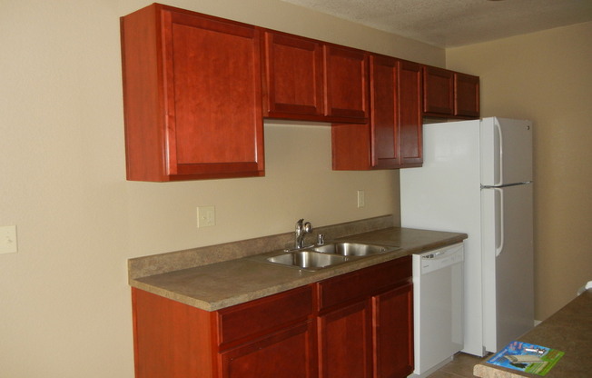 Beautiful remodeled 1 bedroom 1 bath apartment. Water and trash included.