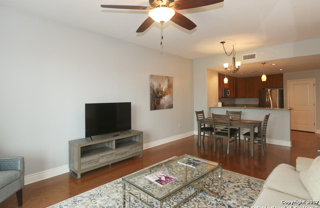 1 bed, 1 bath, $2,050, Unit # 301