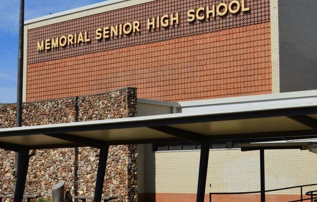 3 beds, 2 baths, 1,400 sqft, $1,349, Unit 12-001