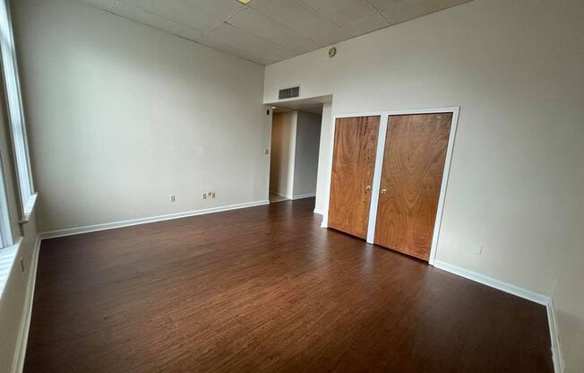1 bed, 1 bath, 650 sqft, $820, Unit 412