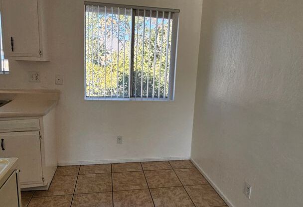 2 bedroom 1 bath apartment home!