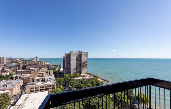 1 bed, 1.5 baths, 667 sqft, $2,400, Unit 4D