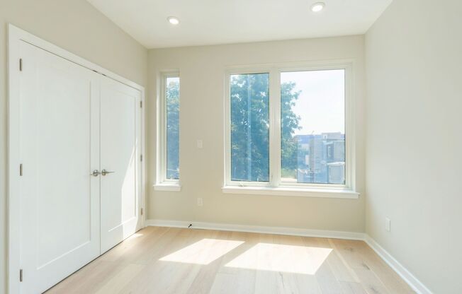 2 beds, 2 baths, 1,800 sqft, $1,795, Unit Unit 2