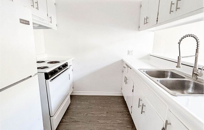 2 beds, 1.5 baths, 1,100 sqft, $2,395
