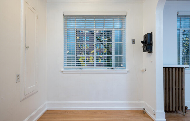 1 bed, 1 bath, 700 sqft, $1,629, Unit 202