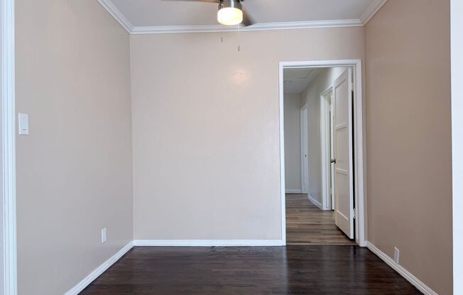 Charming 3BR / 2BA house in Altadena, located on a spacious corner lot in West Altadena.