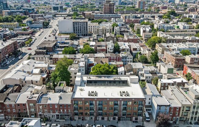 2 beds, 1 bath, 802 sqft, $1,795, Unit Unit 7