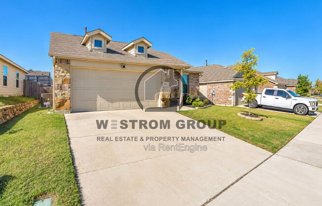 3 beds, 2 baths, 1,305 sqft, $1,945