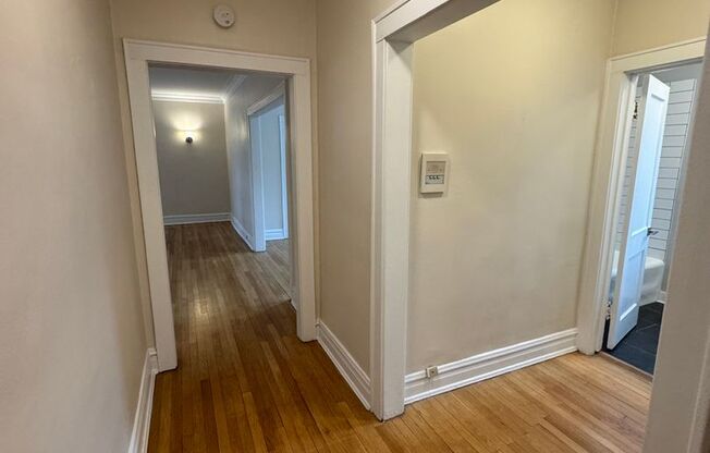 1 bed, 1 bath, 590 sqft, $1,745, Unit 609-2H
