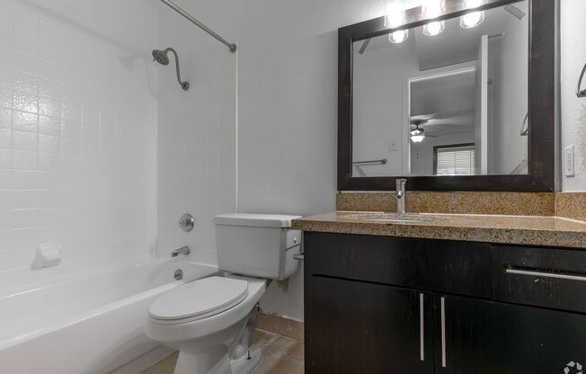 2 beds, 2 baths, 838 sqft, $1,370, Unit 1002