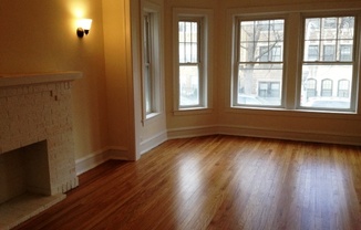 1619-29 W Farwell